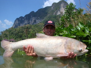 january2010_0033_big_head_carp_Scott